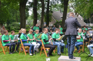Buitenconcert muziekvereniging Crescendo