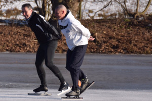 Volop ijspret op de ijsbaan Sleen / Diphoorn