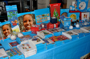 Bibliotheek: wereldwinkel en stand Unicef