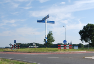 Mogelijk extra fietspad bij rotonde Sleen