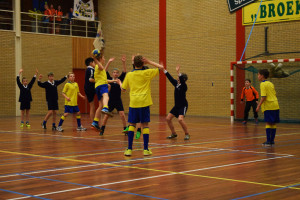 Schoolhandbaltoernooi in Sleen op 7 februari