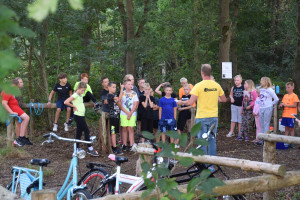 Twee keer survivalbaan voor de jeugd in Sleen