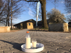 'Verse melk tap jezelf' in Broeklanden