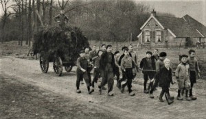 Paasgebruiken in vroeger tijden in Sleen