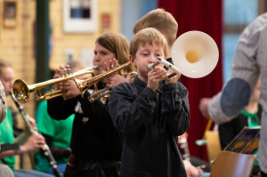 Spetterend optreden van Orkest in de klas