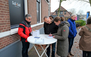 Kerstgedachte op straat in Sleen