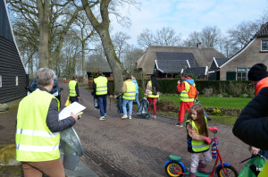 Opschoondag: bewoners ruimen afval op (update)