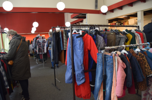 Grote zomerkleding verkoop op 9 en 10 mei