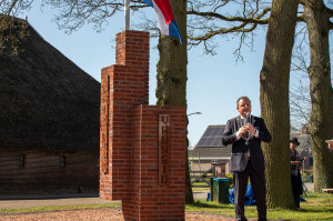 Onthulling vrijheidsmonument in Erm