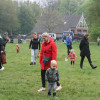 Slener kinderen op hun paasbest