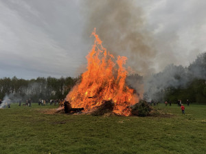 Applaus voor paasbultbouwers in Sleen