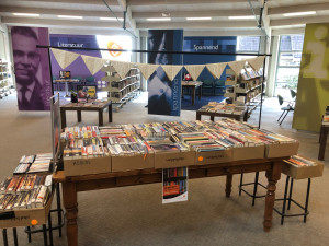 Verkoop afgeschreven boeken in bibliotheek