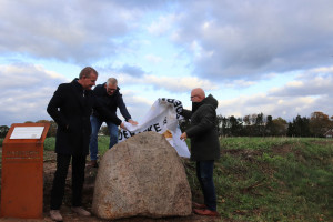 Markesteen tussen Diphoorn en Sleen onthuld