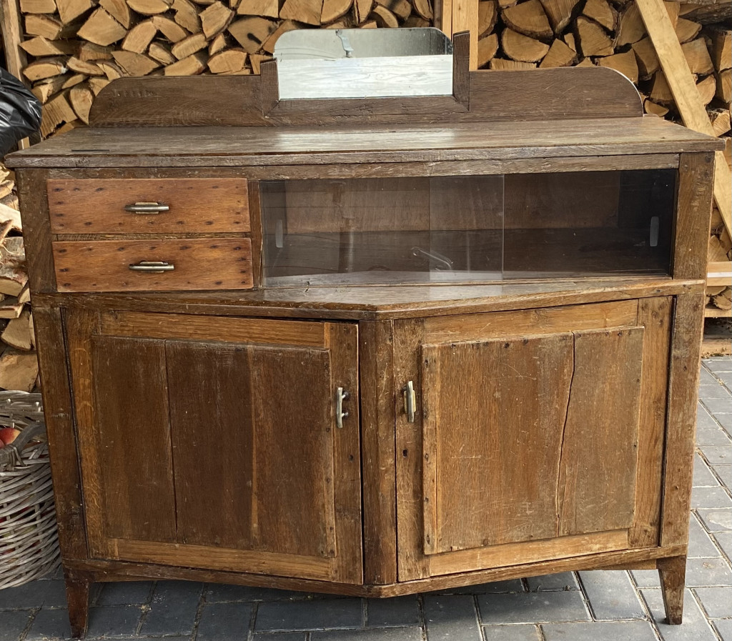 Bijzonder kastje uit Sleen