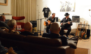 Huiskamerpodium, kom kieken en luustern