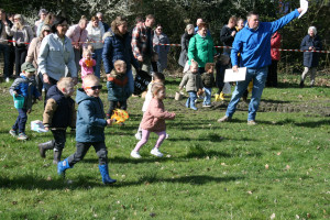 Kinderen allemaal een blij ei in Sleen