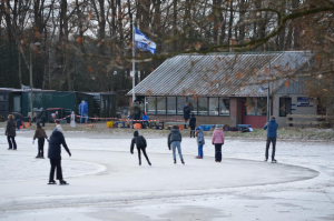 IJsvereniging start aanleg krabbelbaan