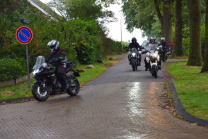Slener motortoertochten in het Groninger land
