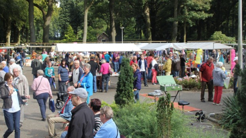 rommelmarkt kerk sleen.jpeg