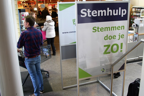 Reizend stemhokje5
