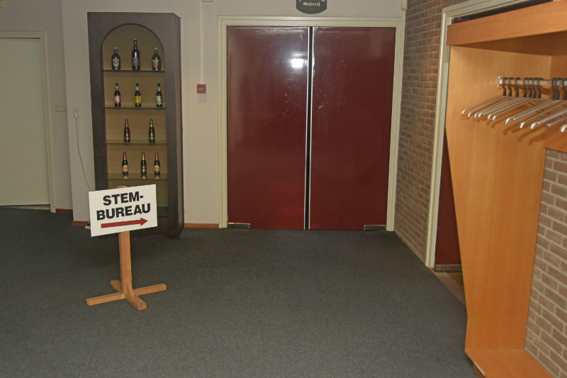 _DSC7999_Erm.jpg _DSC7999_Erm.jpg