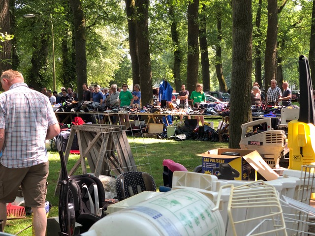 Rommelmarkt2Cresecendo