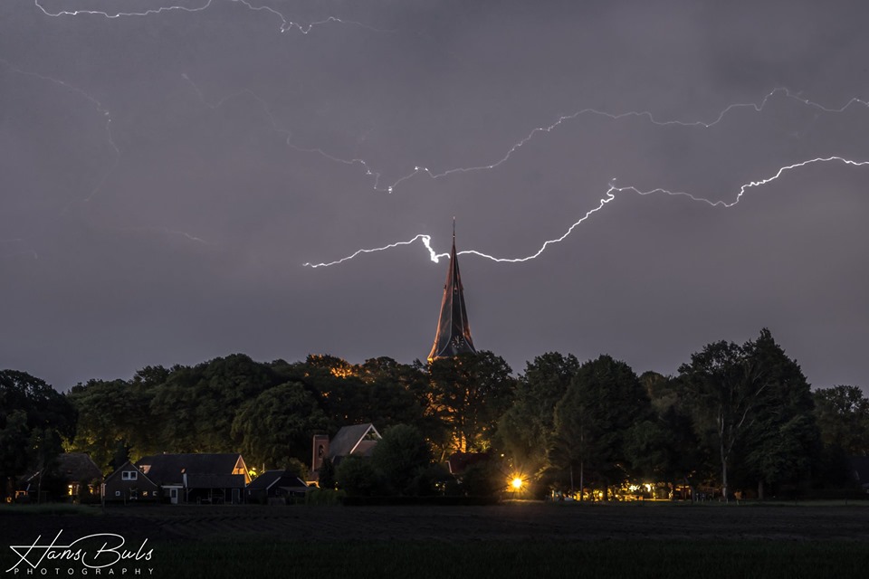 hans buls onweer.jpg
