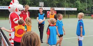 FC EMMEN DE STRAAT OP 1