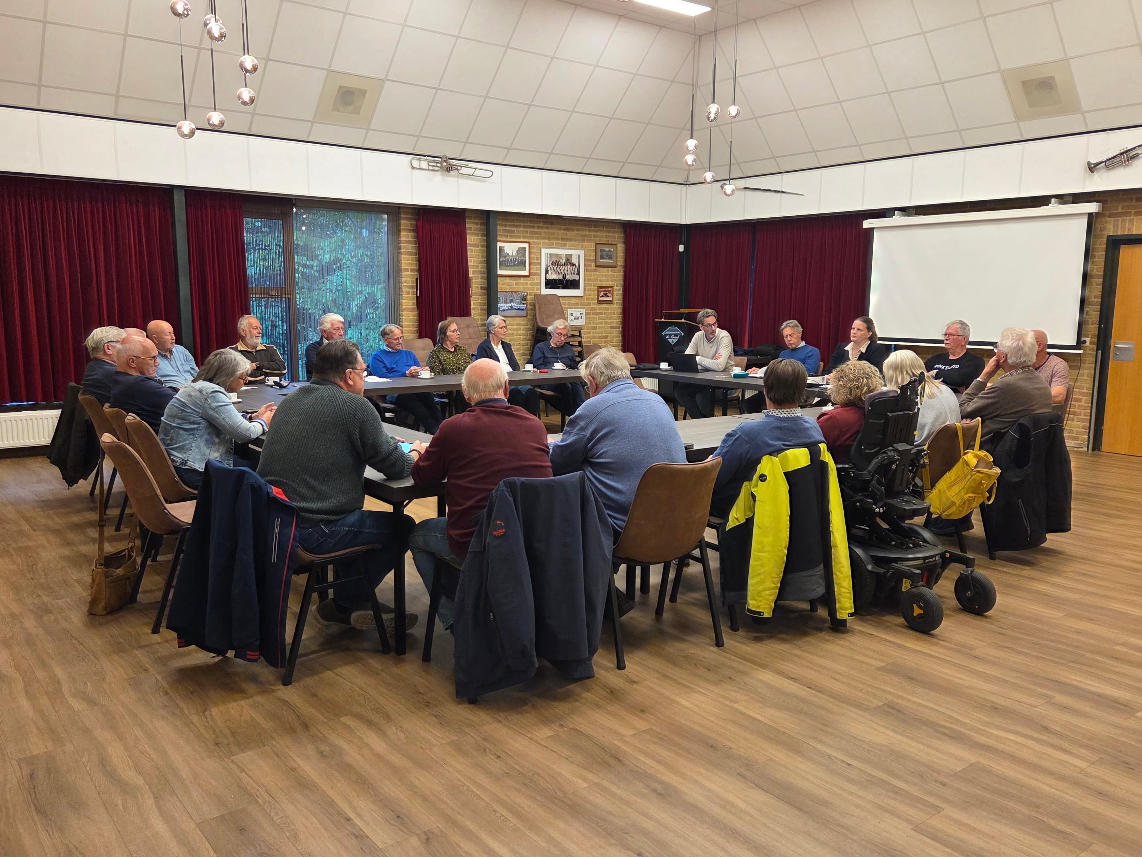 jaarvergadering 1 (1).jpg